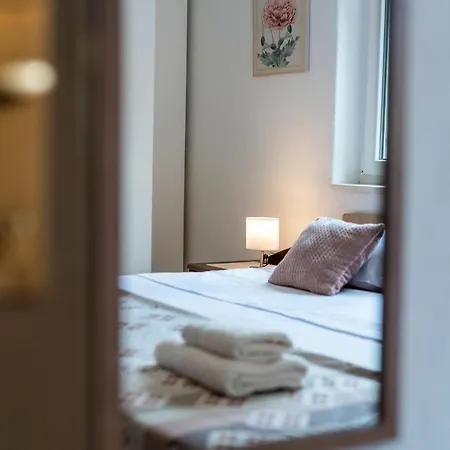 Oda ve Kahvaltı Filomena 3*